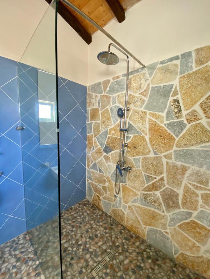 Sarandë Tani'S Houseヴィラ エクステリア 写真
