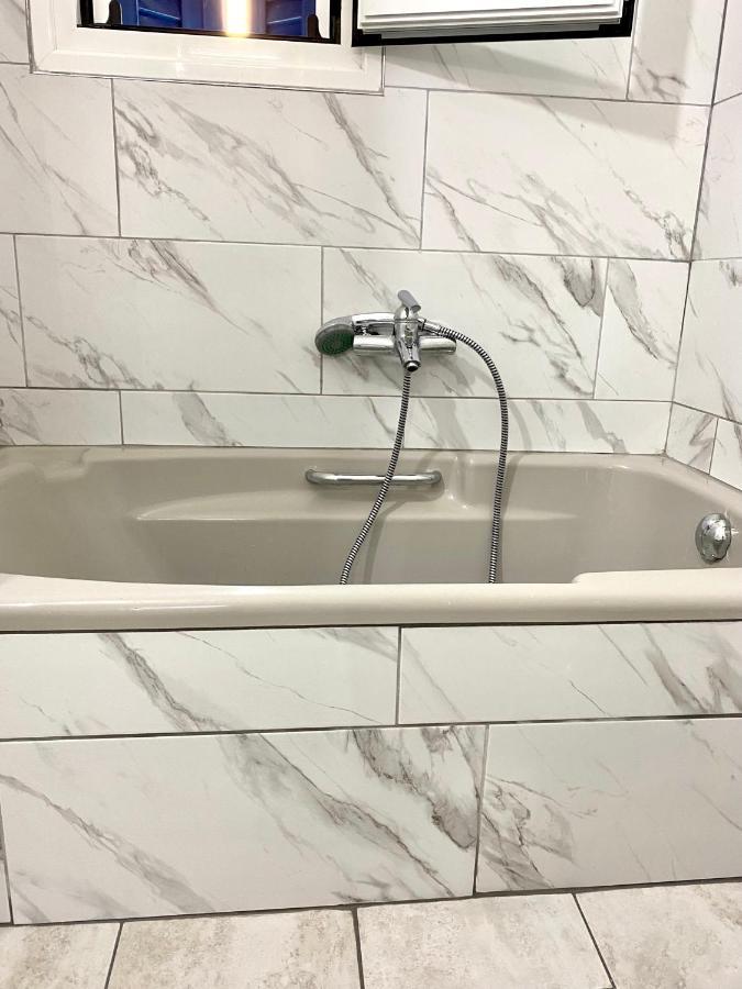 Sarandë Tani'S Houseヴィラ エクステリア 写真