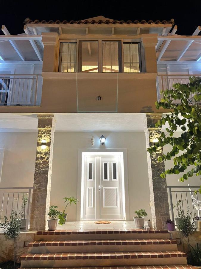 Sarandë Tani'S Houseヴィラ エクステリア 写真